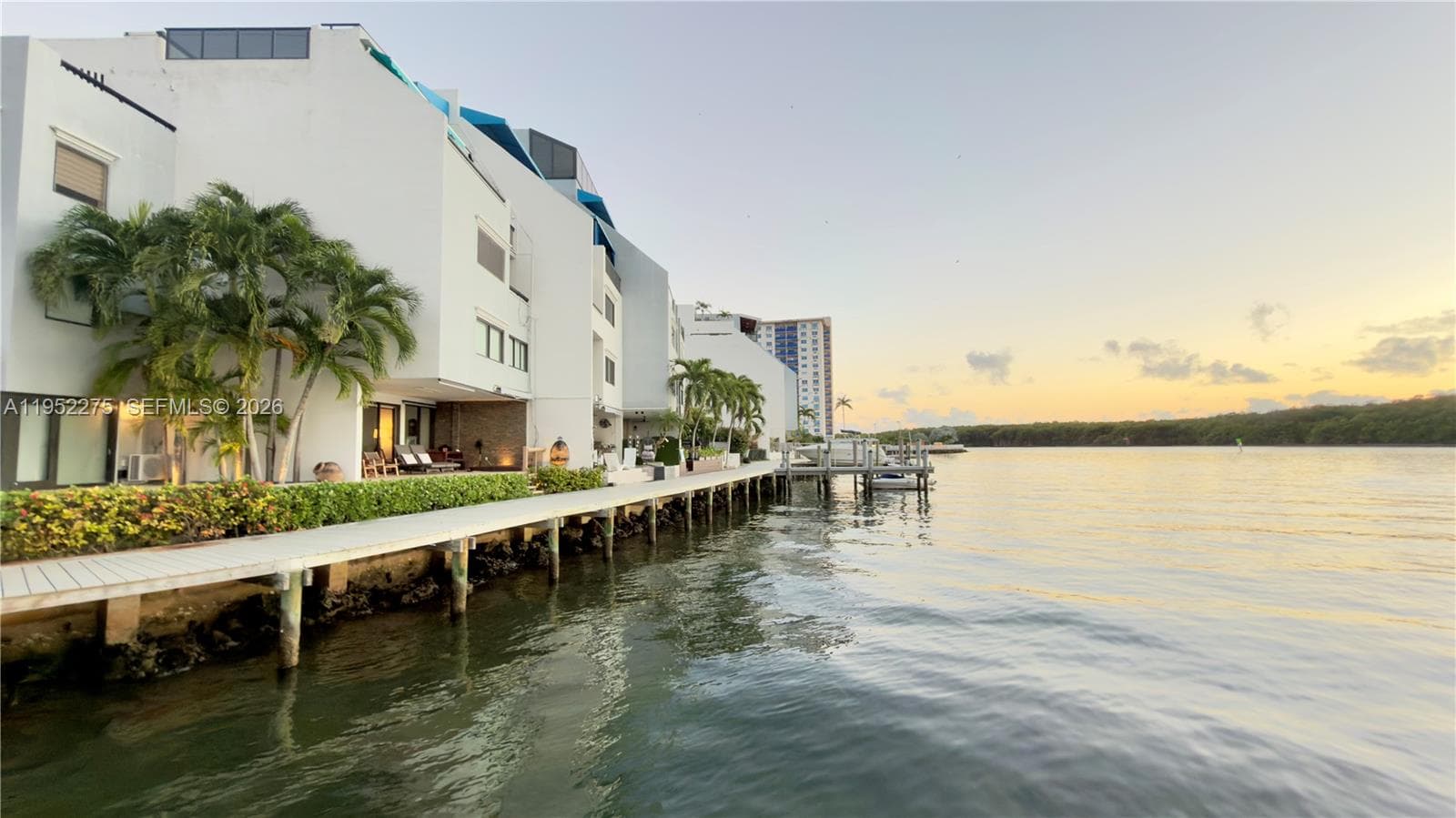 POINCIANA ISLAND · #1620 in Sunny Isles Beach - Photo 17