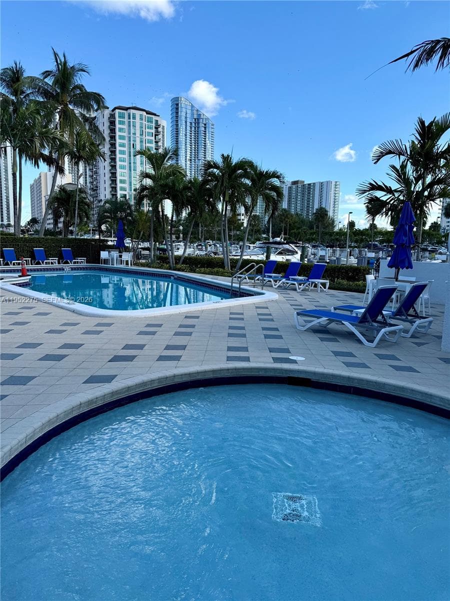 POINCIANA ISLAND · #1620 in Sunny Isles Beach - Photo 43