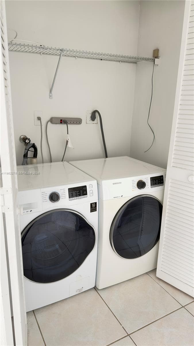 POINCIANA ISLAND · #1620 in Sunny Isles Beach - Photo 28