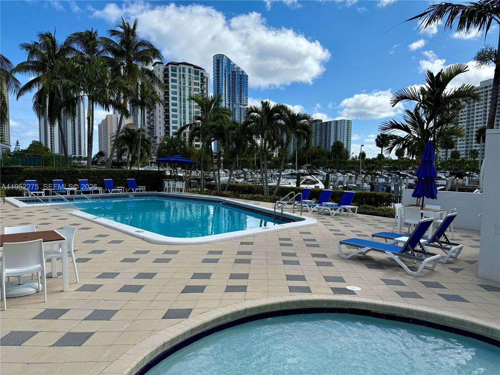 POINCIANA ISLAND · #1620 in Sunny Isles Beach - Photo 18