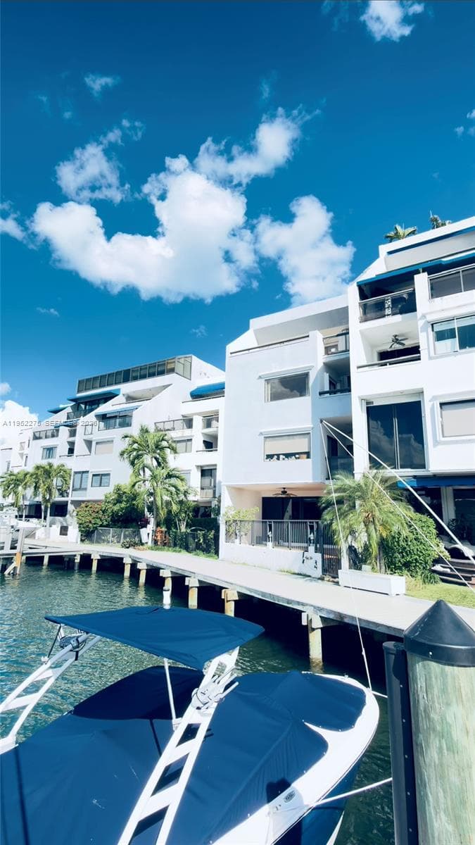 POINCIANA ISLAND · #1620 in Sunny Isles Beach - Photo 51
