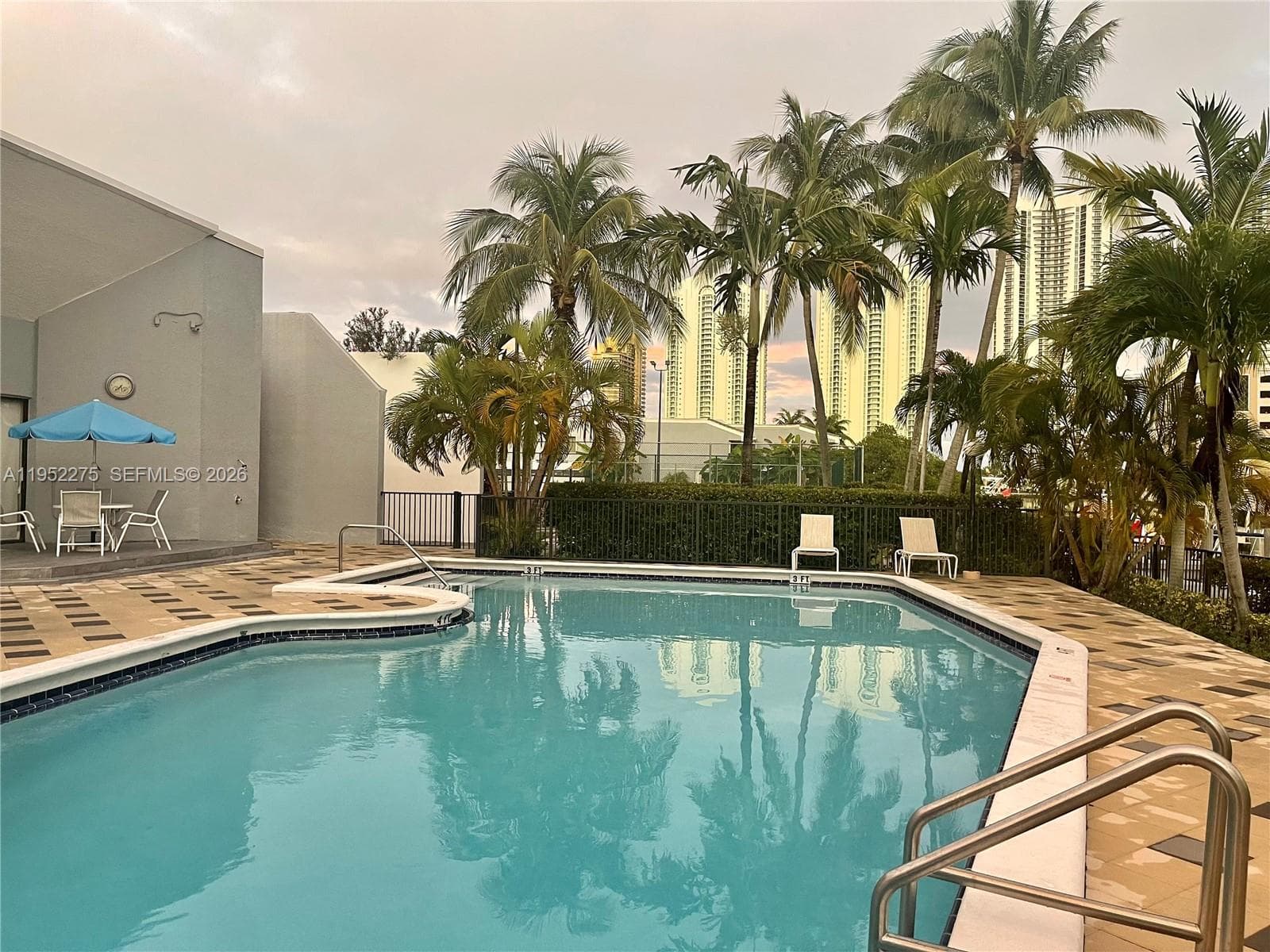 POINCIANA ISLAND · #1620 in Sunny Isles Beach - Photo 19