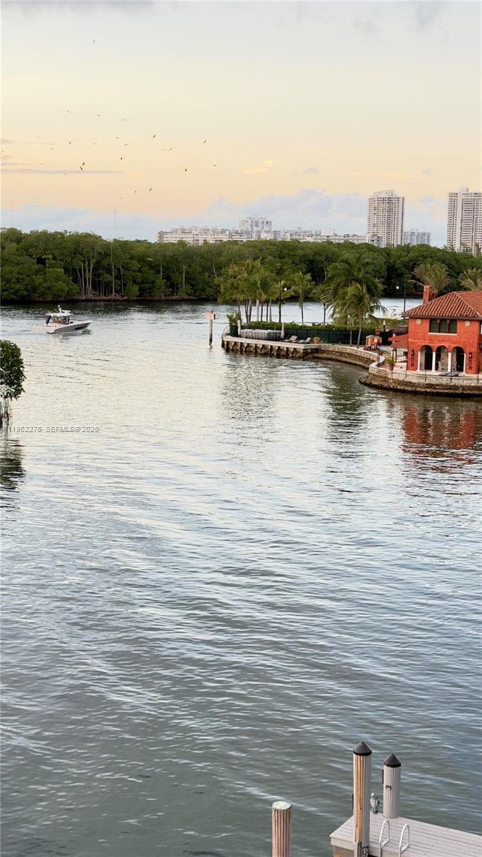 POINCIANA ISLAND · #1620 in Sunny Isles Beach - Photo 44