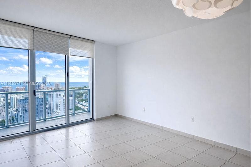 Latitude on the River · #3704 in Miami - Photo 6
