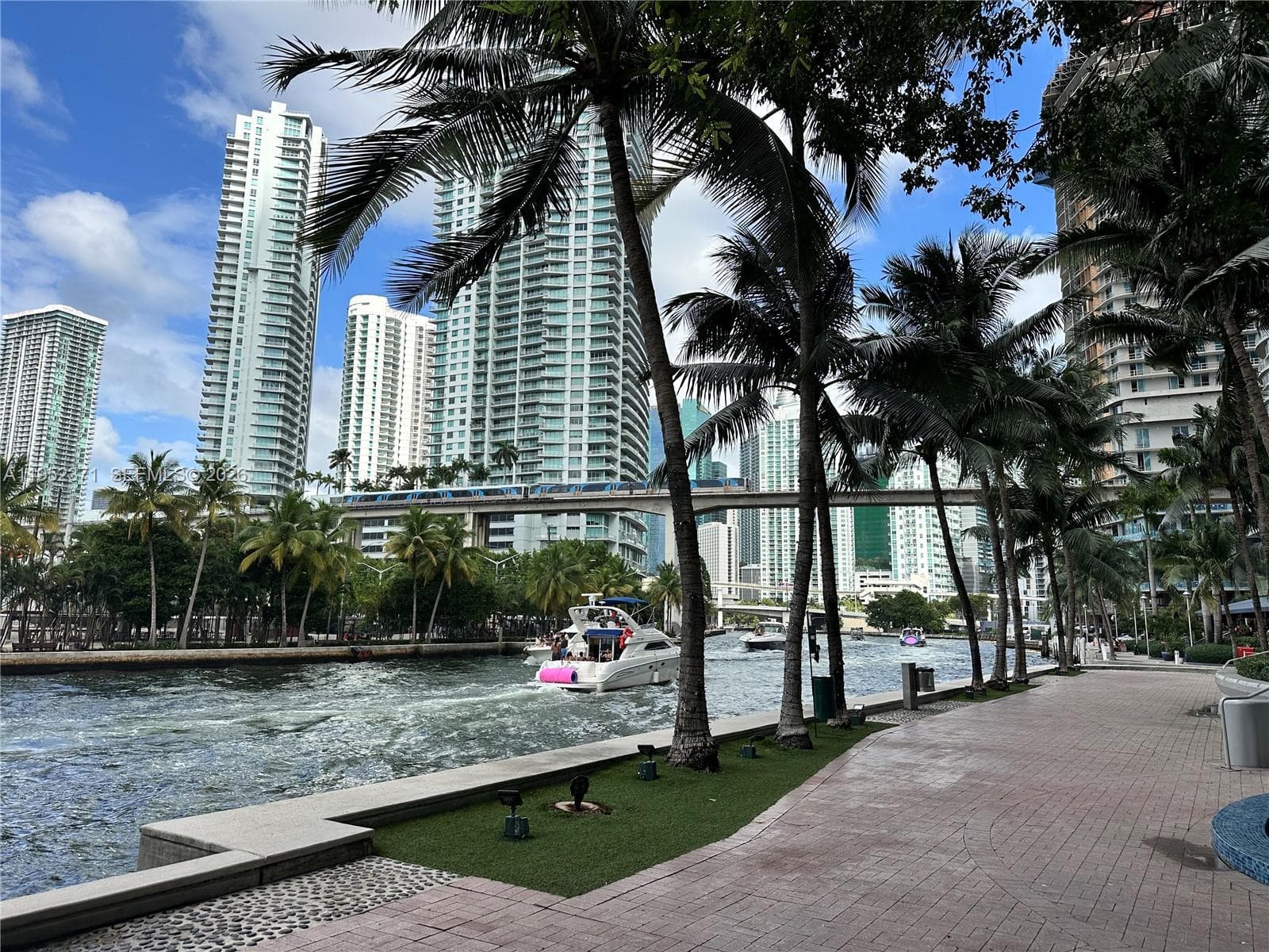 Latitude on the River · #3704 in Miami - Photo 39