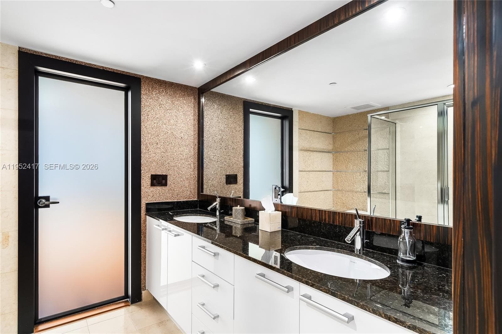 Ocean Four · #1403 in Sunny Isles Beach - Photo 16