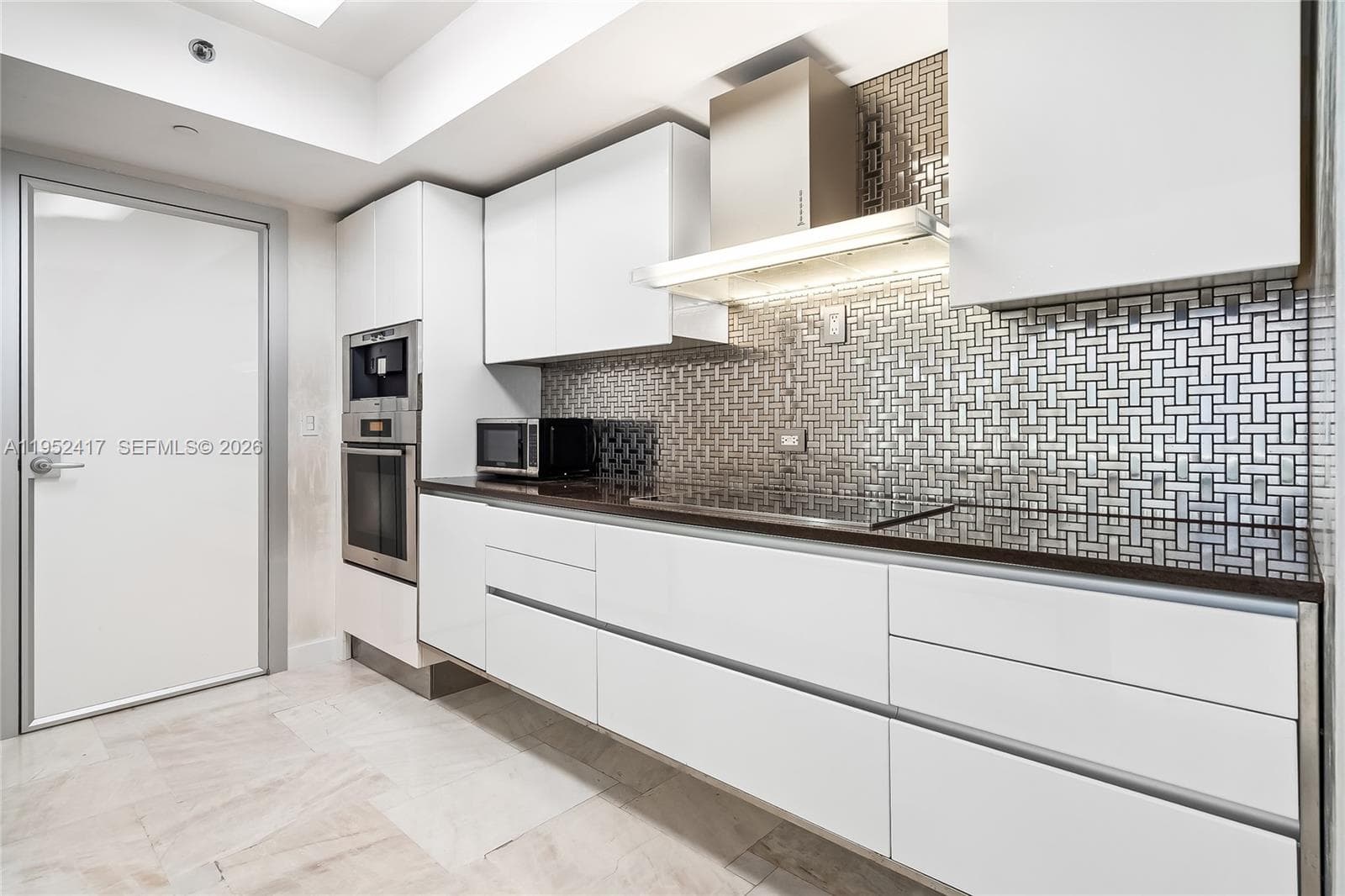 Ocean Four · #1403 in Sunny Isles Beach - Photo 3