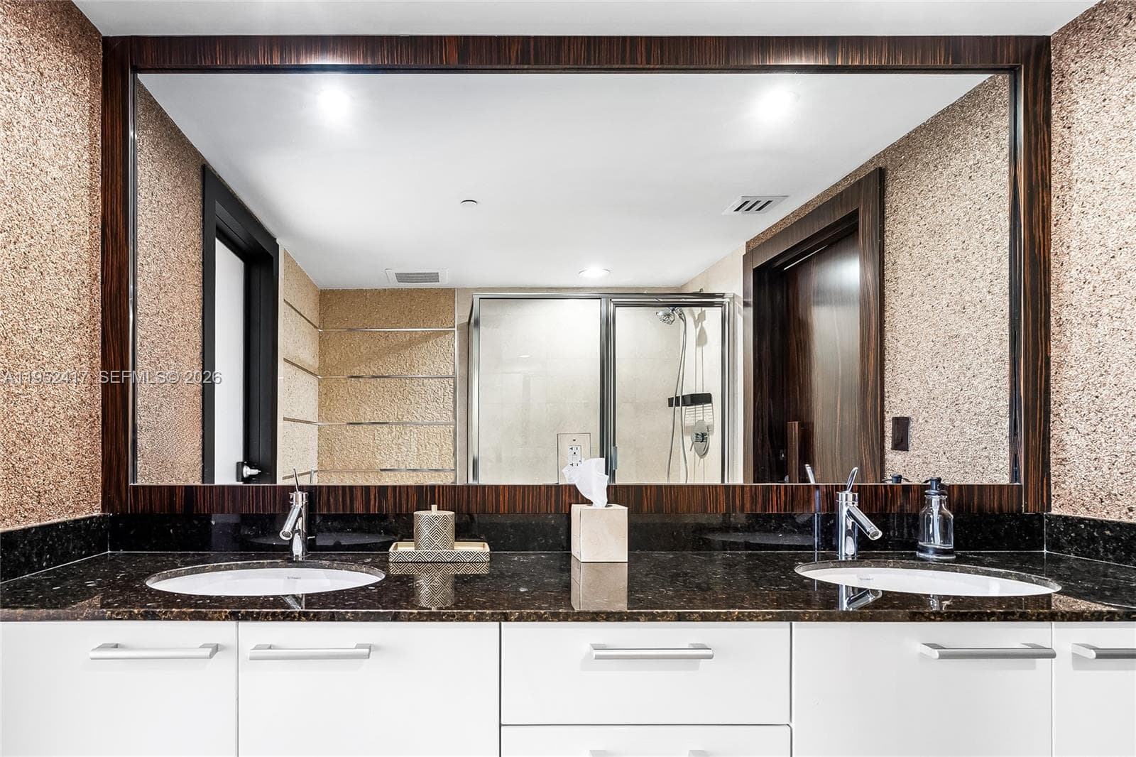 Ocean Four · #1403 in Sunny Isles Beach - Photo 19