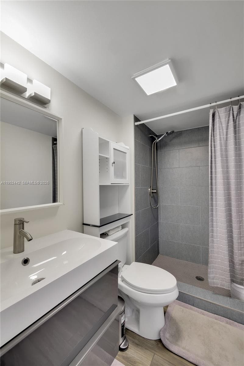 ARLEN HOUSE EAST CONDO · #1008 in Sunny Isles Beach - Photo 27