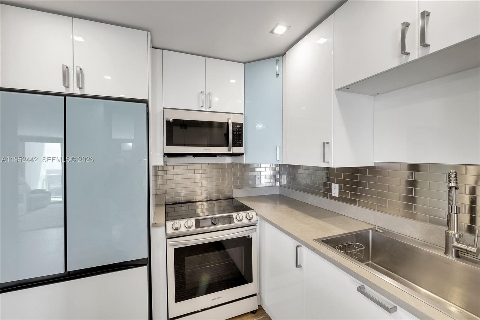 ARLEN HOUSE EAST CONDO · #1008 in Sunny Isles Beach - Photo 6