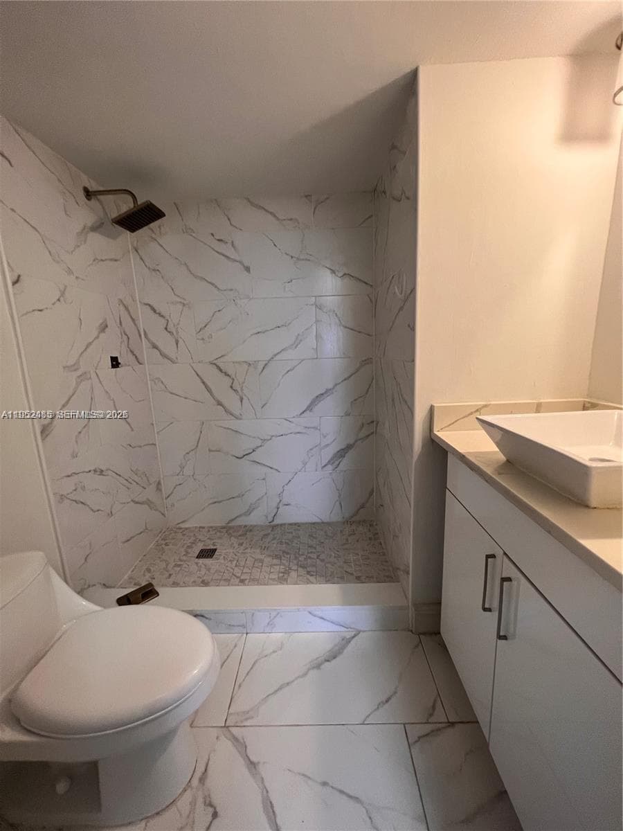 PARKWAY GROVE CONDO PART · #511 in Miami - Photo 3
