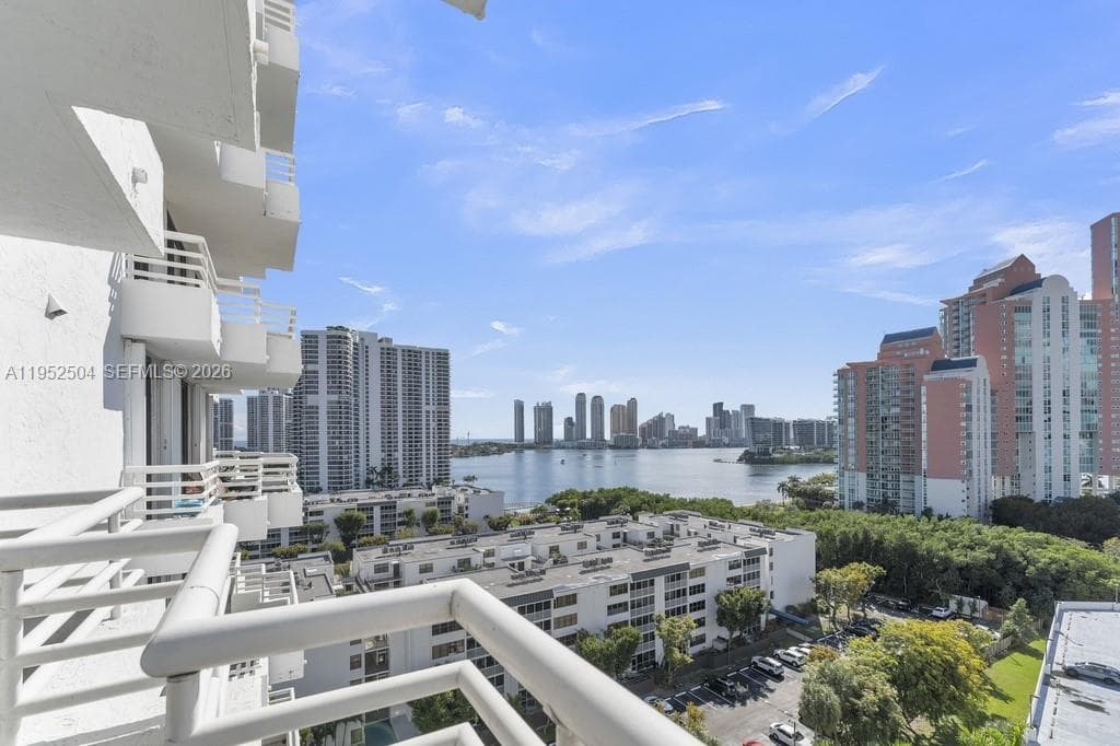 Parc Central · #1414 in Aventura - Photo 2
