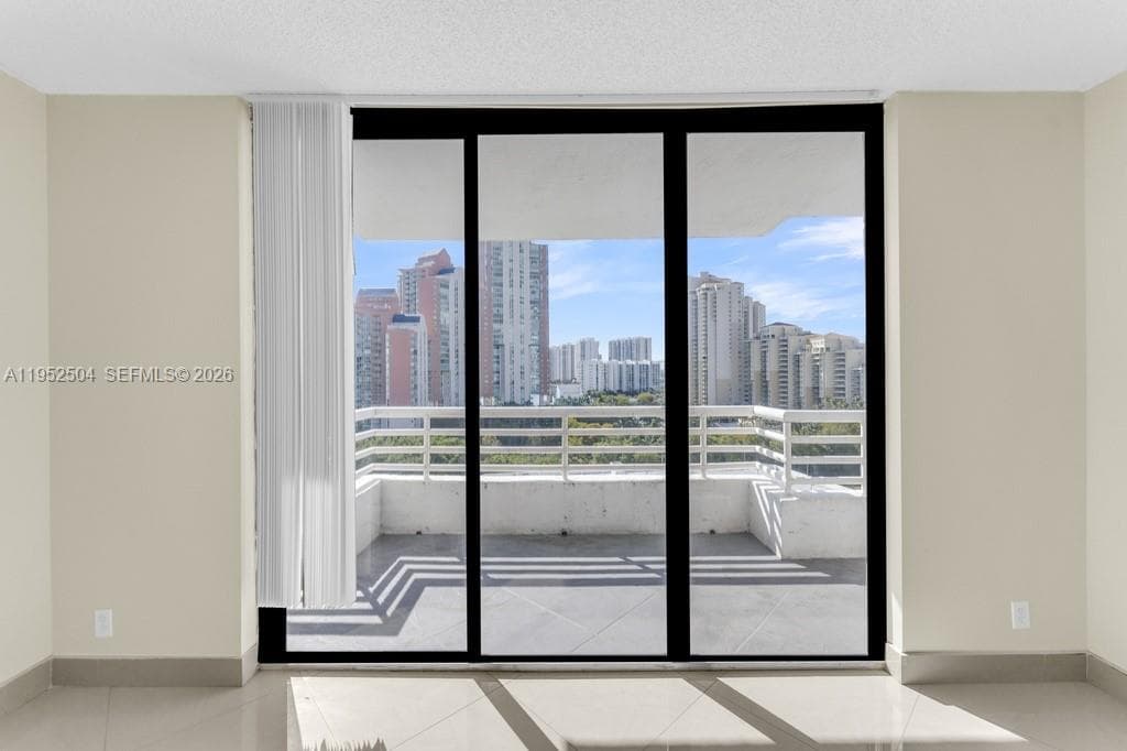 Parc Central · #1414 in Aventura - Photo 6