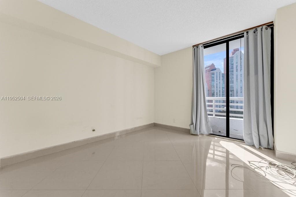 Parc Central · #1414 in Aventura - Photo 12