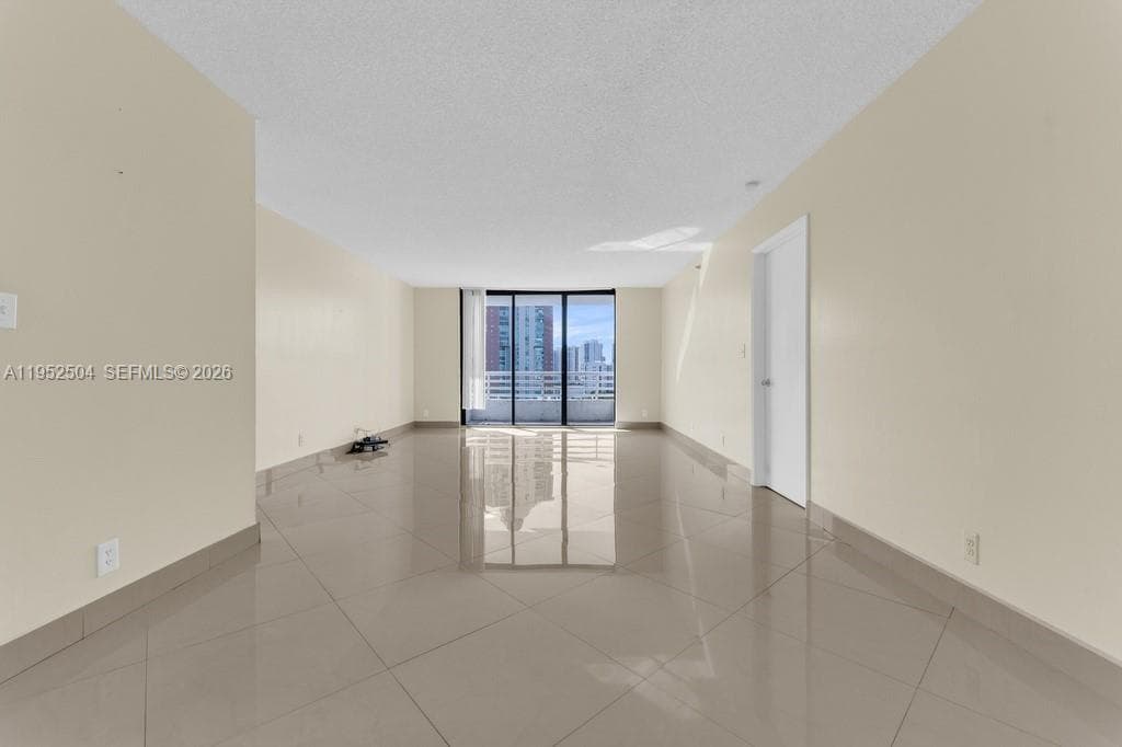 Parc Central · #1414 in Aventura - Photo 5