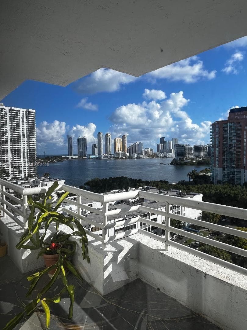 Parc Central · #1414 in Aventura - Photo 55