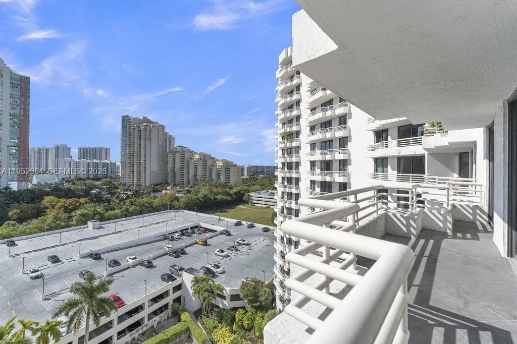 Parc Central · #1414 in Aventura - Photo 4