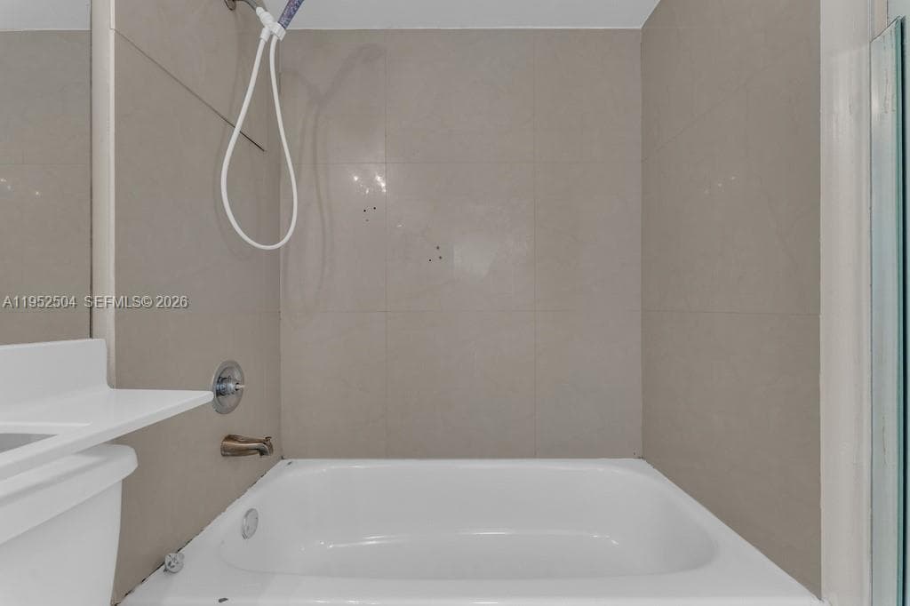 Parc Central · #1414 in Aventura - Photo 25