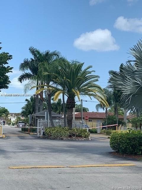 LAKESHORE CONDO #5 · #840F in Homestead - Photo 1