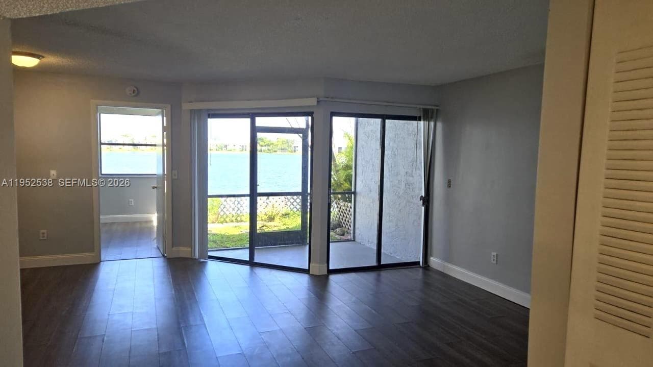 LAKESHORE CONDO #5 · #840F in Homestead - Photo 34