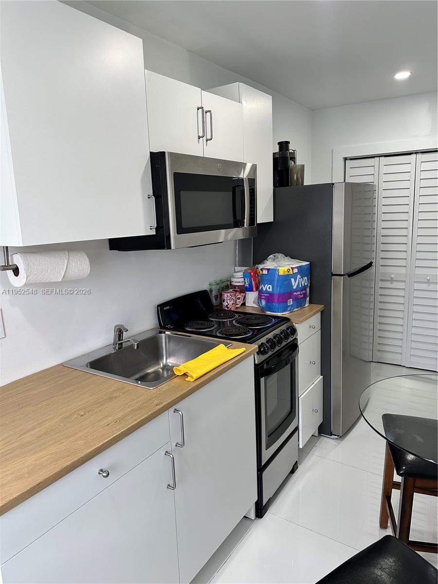 11631 SW 179th Ter photo 17