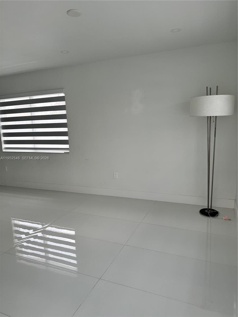 11631 SW 179th Ter photo 9