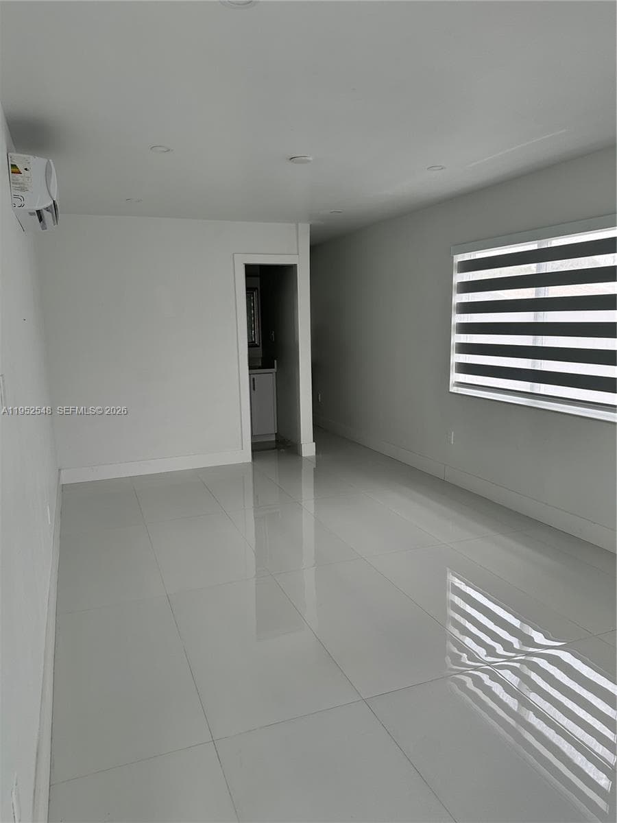 11631 SW 179th Ter photo 10