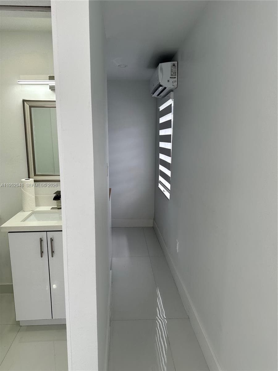 11631 SW 179th Ter photo 15