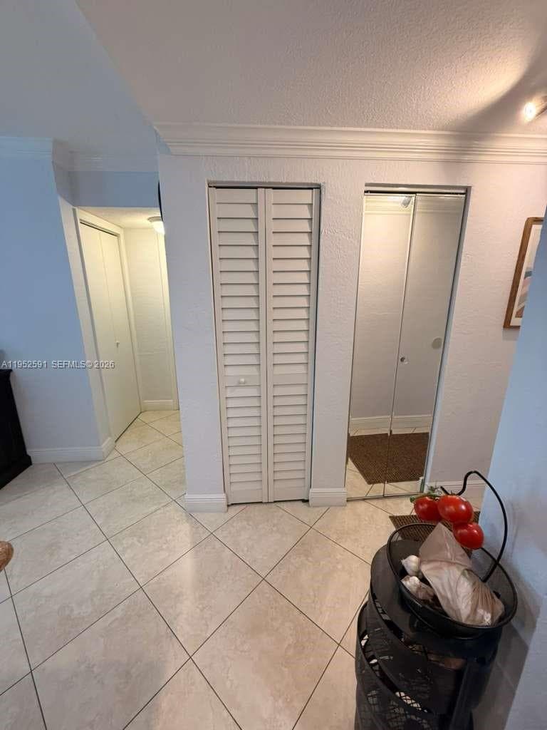EL LAGO CONDO · #E207 in Miami - Photo 13
