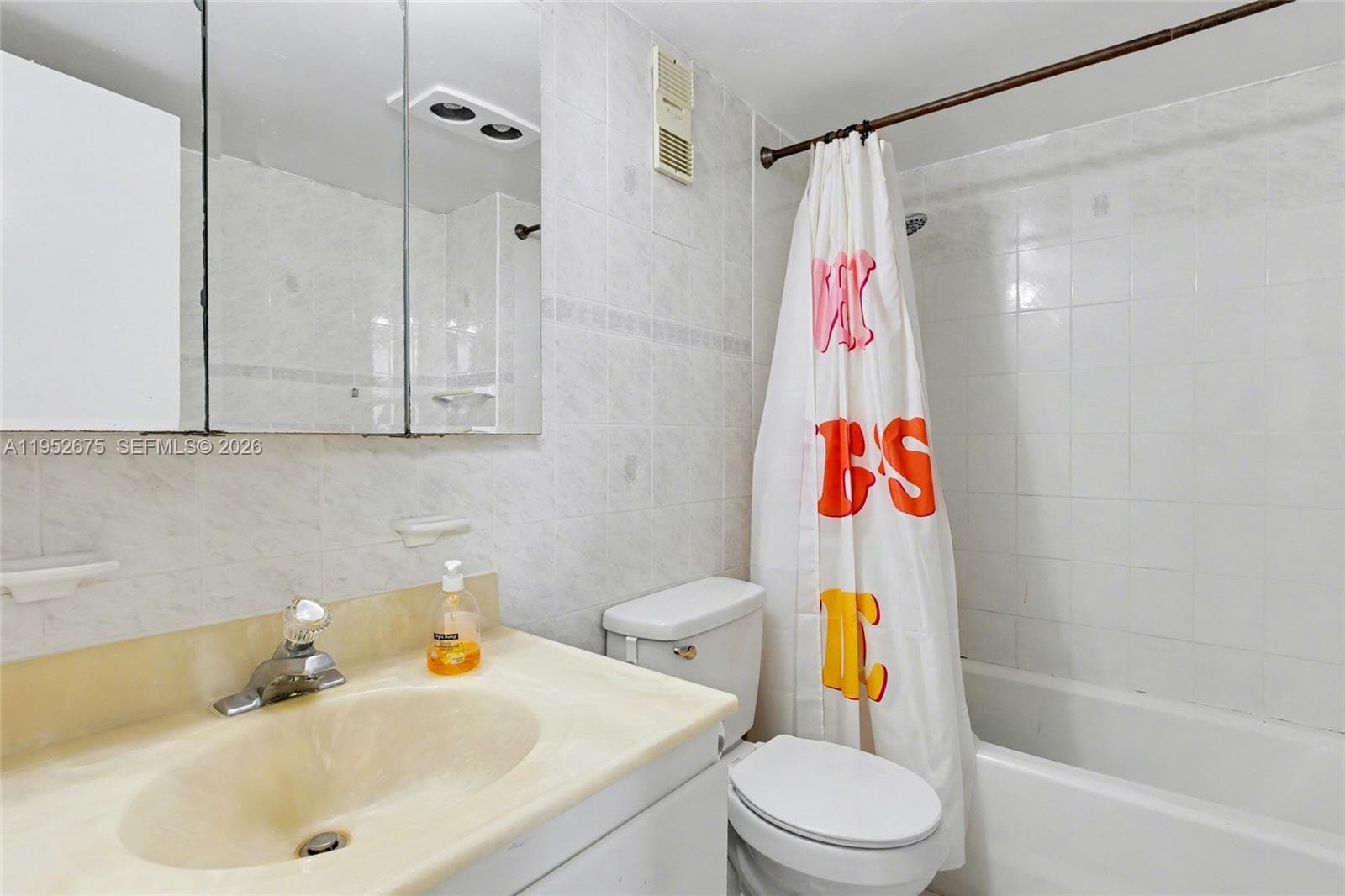 PLAZA OF WESTLAND CONDO · #701 in Hialeah - Photo 6