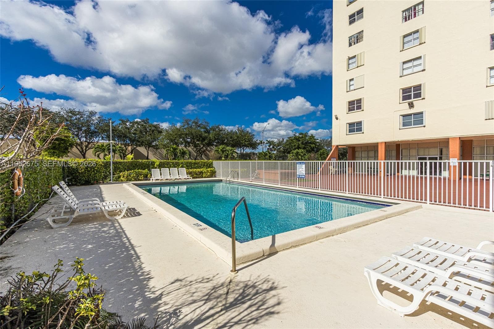 PLAZA OF WESTLAND CONDO · #701 in Hialeah - Photo 10