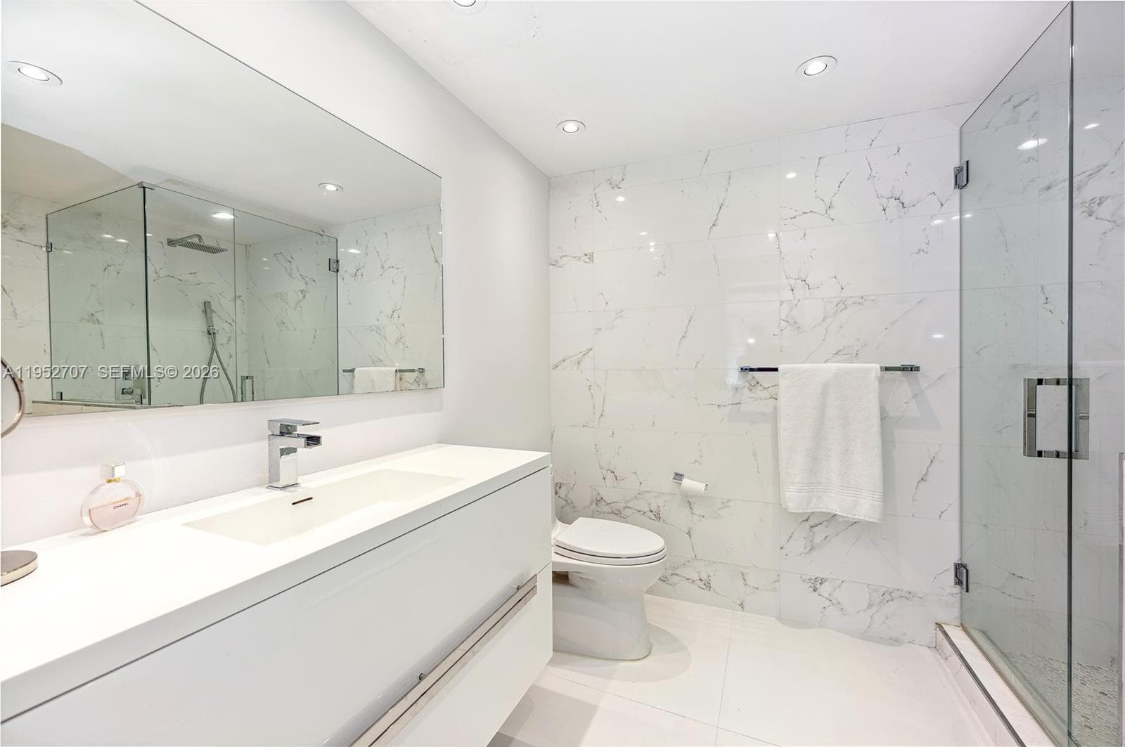 Imperial House · #4A in Miami Beach - Photo 24