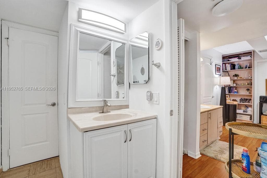 SUMMIT CONDO · #310N in Hollywood - Photo 35