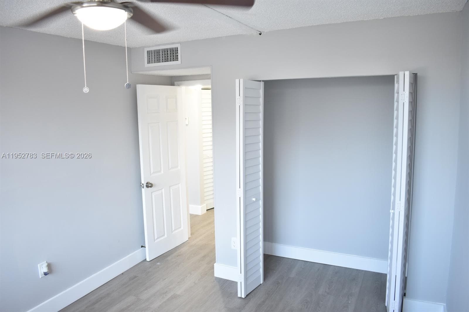 2nd bedroom closet