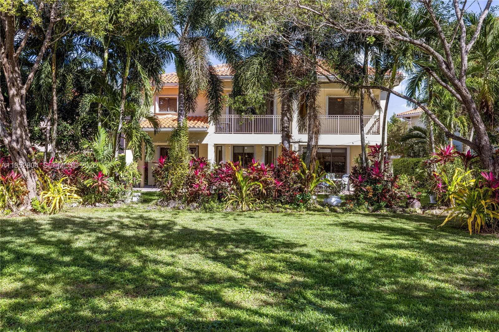 19086 SW 76th Ave photo 7