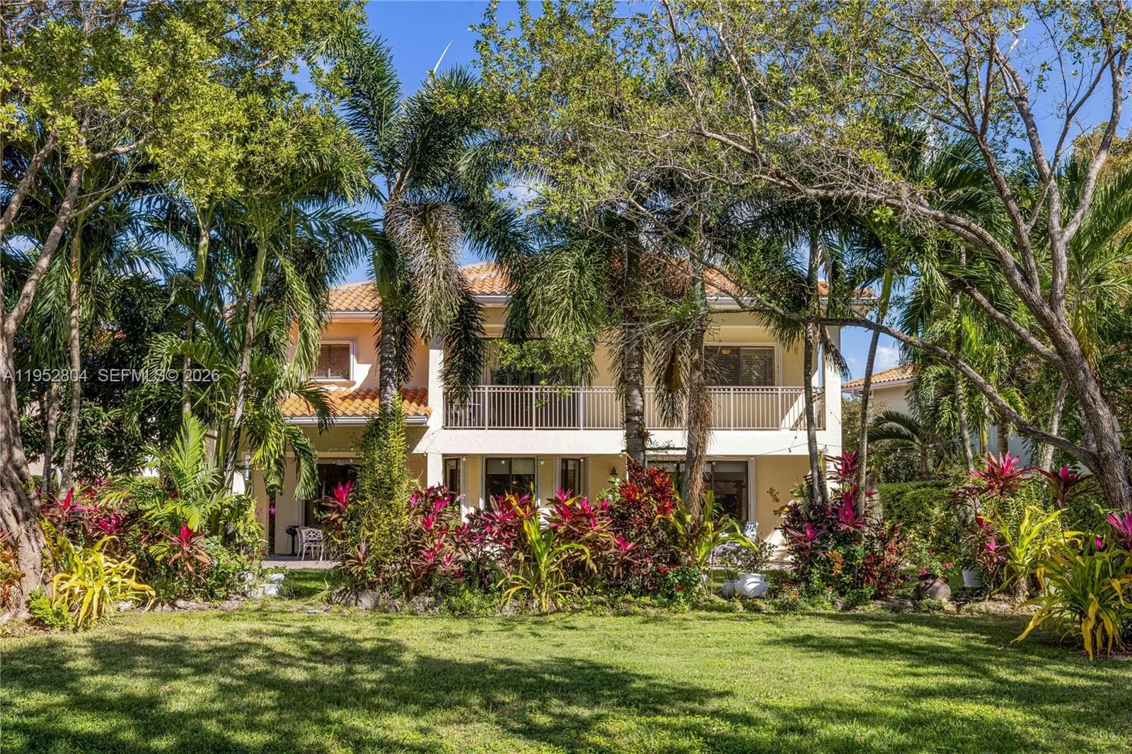 19086 SW 76th Ave photo 8