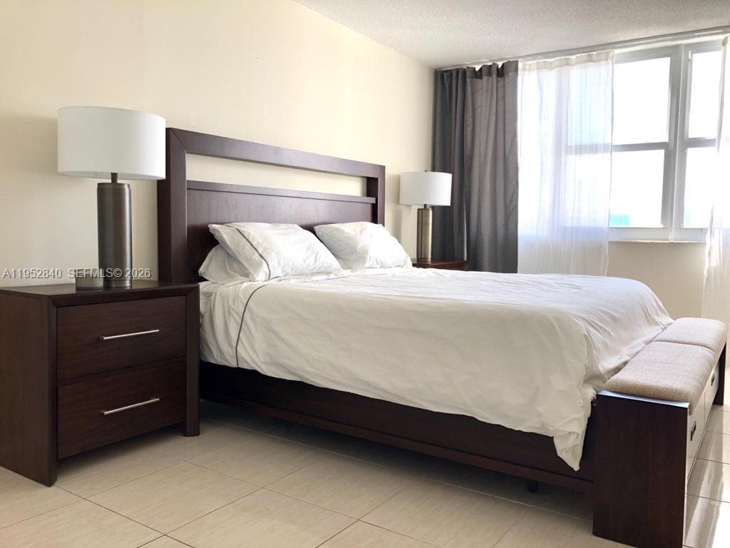 PARKER TOWER CONDO · #1901 in Hallandale Beach - Photo 5