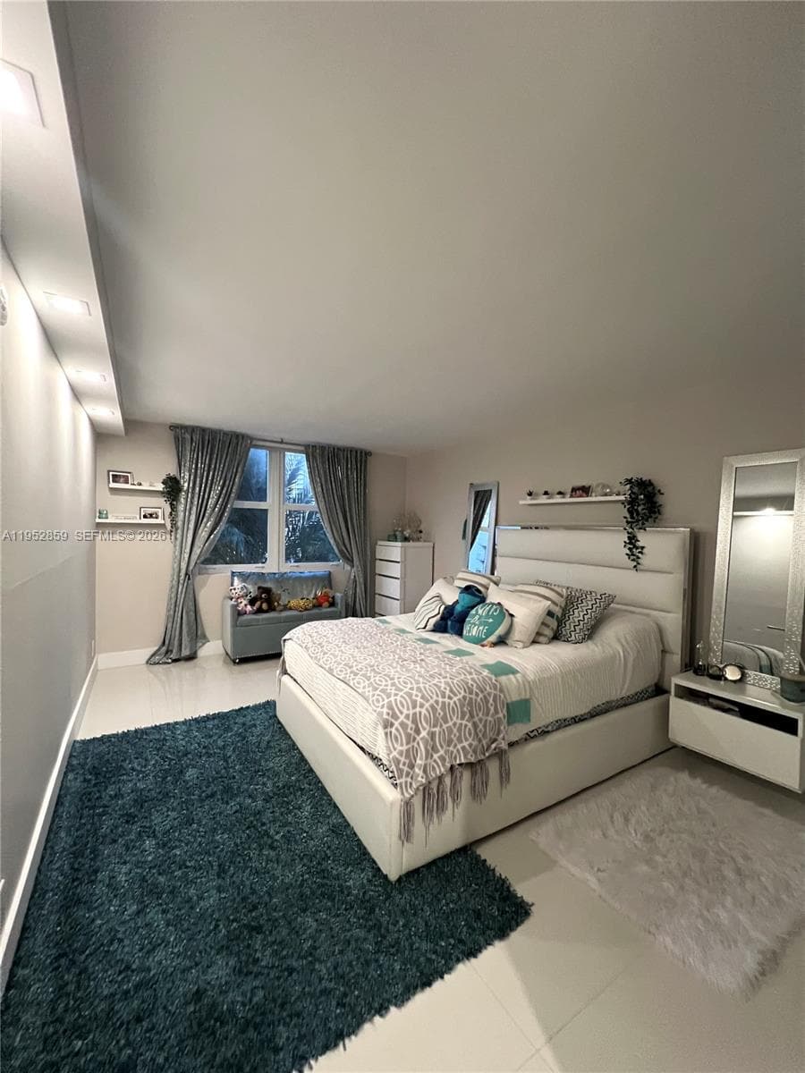 AQUASOL CONDOMINIUM · #5P in Miami Beach - Photo 22