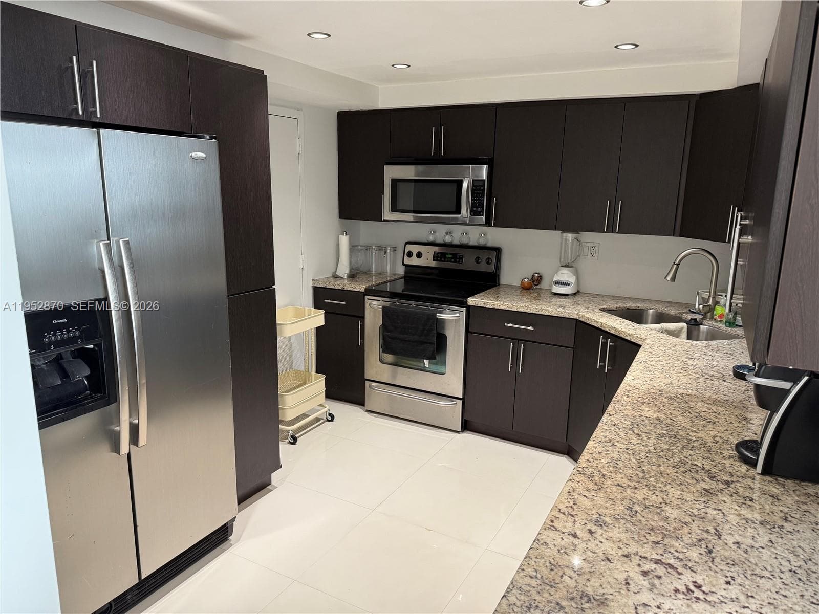 COMMODORE PLAZA · #2107 in Aventura - Photo 5