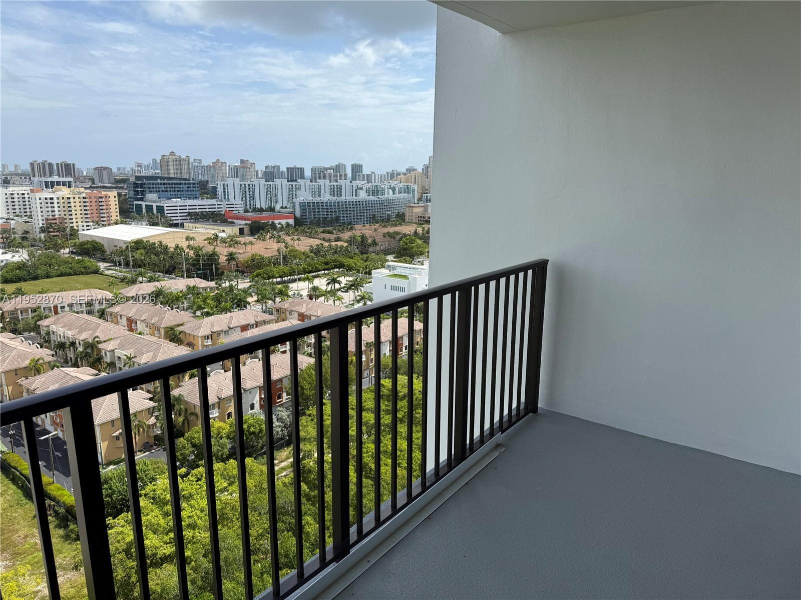 COMMODORE PLAZA · #2107 in Aventura - Photo 10
