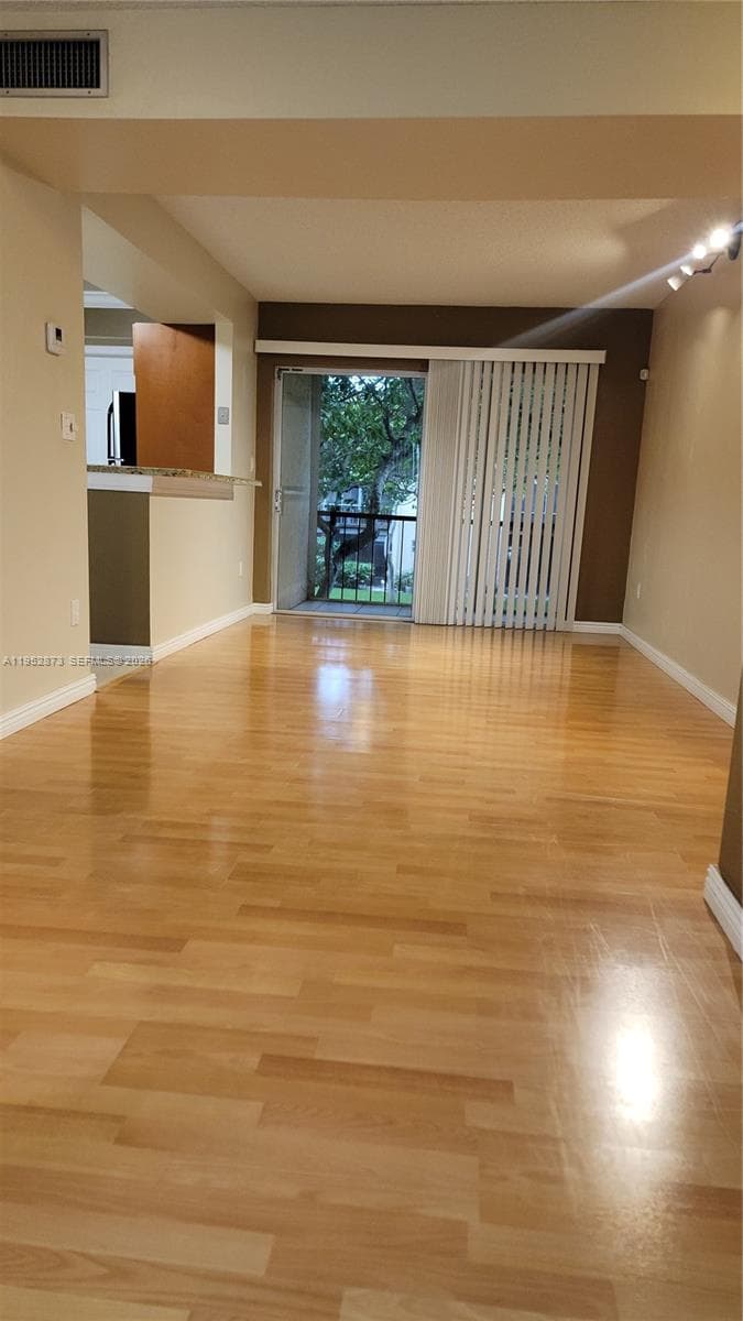 KENDALL ACRES WEST CONDO · #234E in Miami - Photo 9