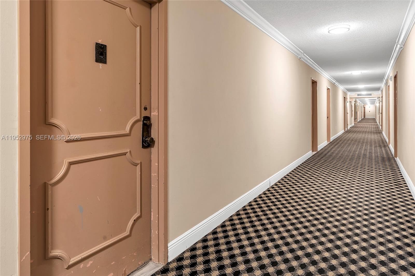 PLAZA TOWERS · #1709 in Hallandale Beach - Photo 4