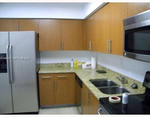 PARC CENTRAL · #914 in Aventura - Photo 3