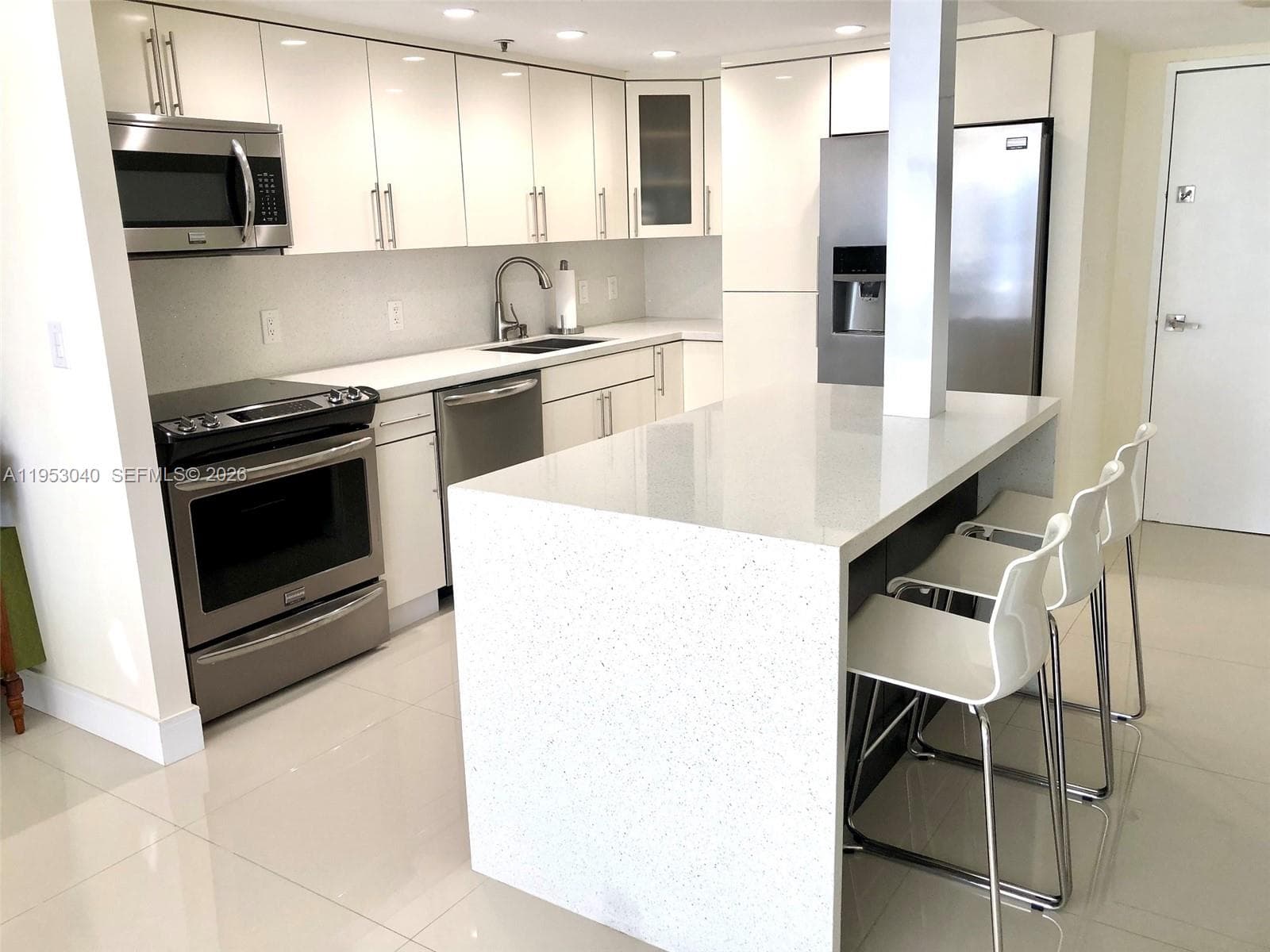 WATERVIEW CONDO · #1448 in Aventura - Photo 12