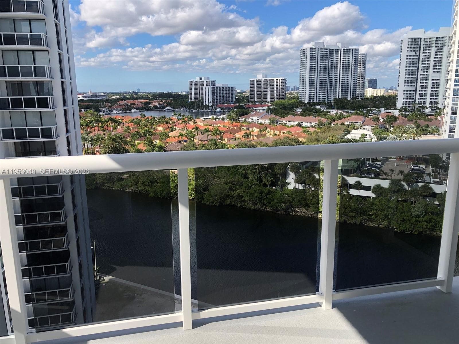 WATERVIEW CONDO · #1448 in Aventura - Photo 5