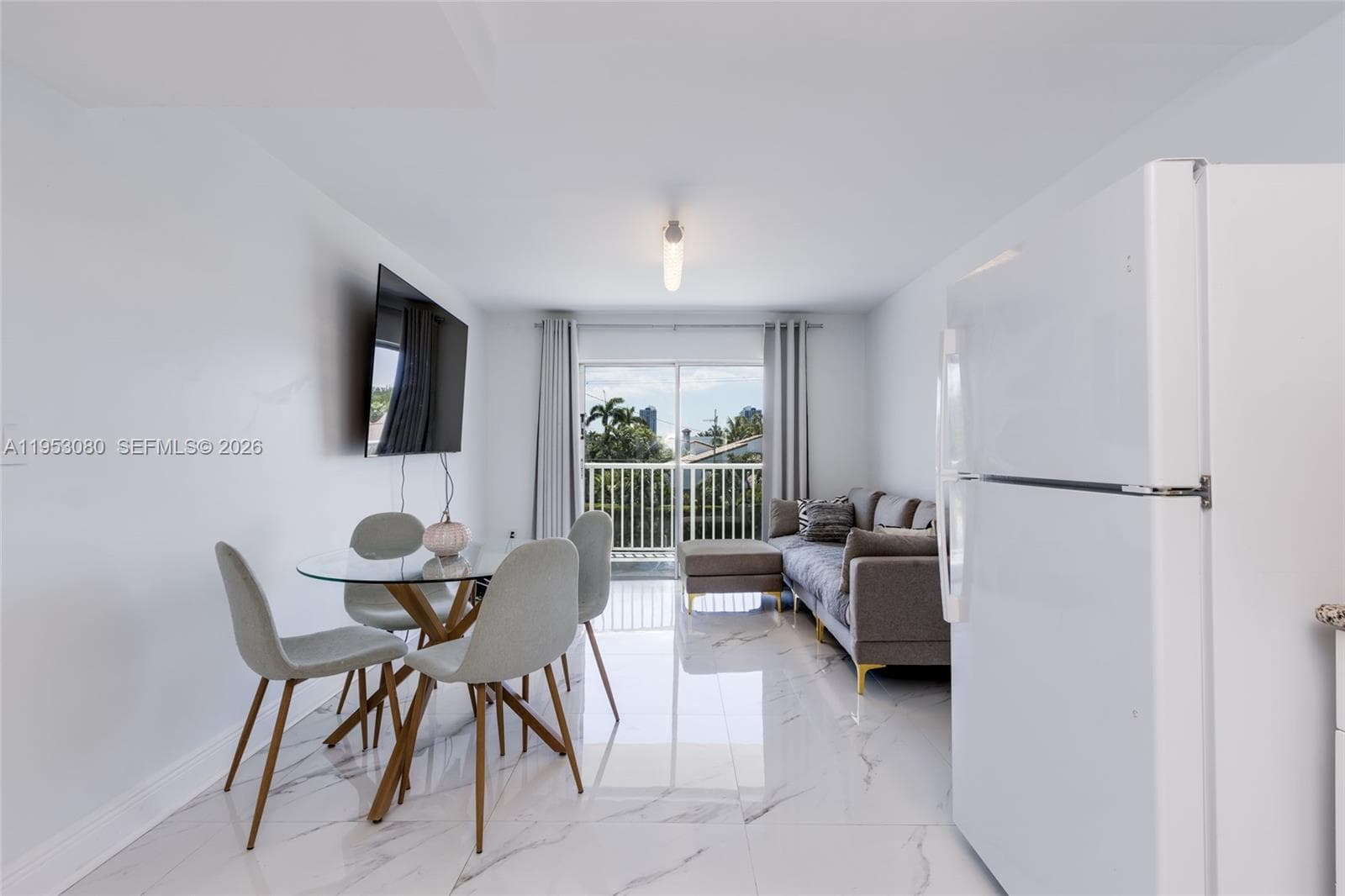 Sunshores · #309 in North Miami Beach - Photo 22