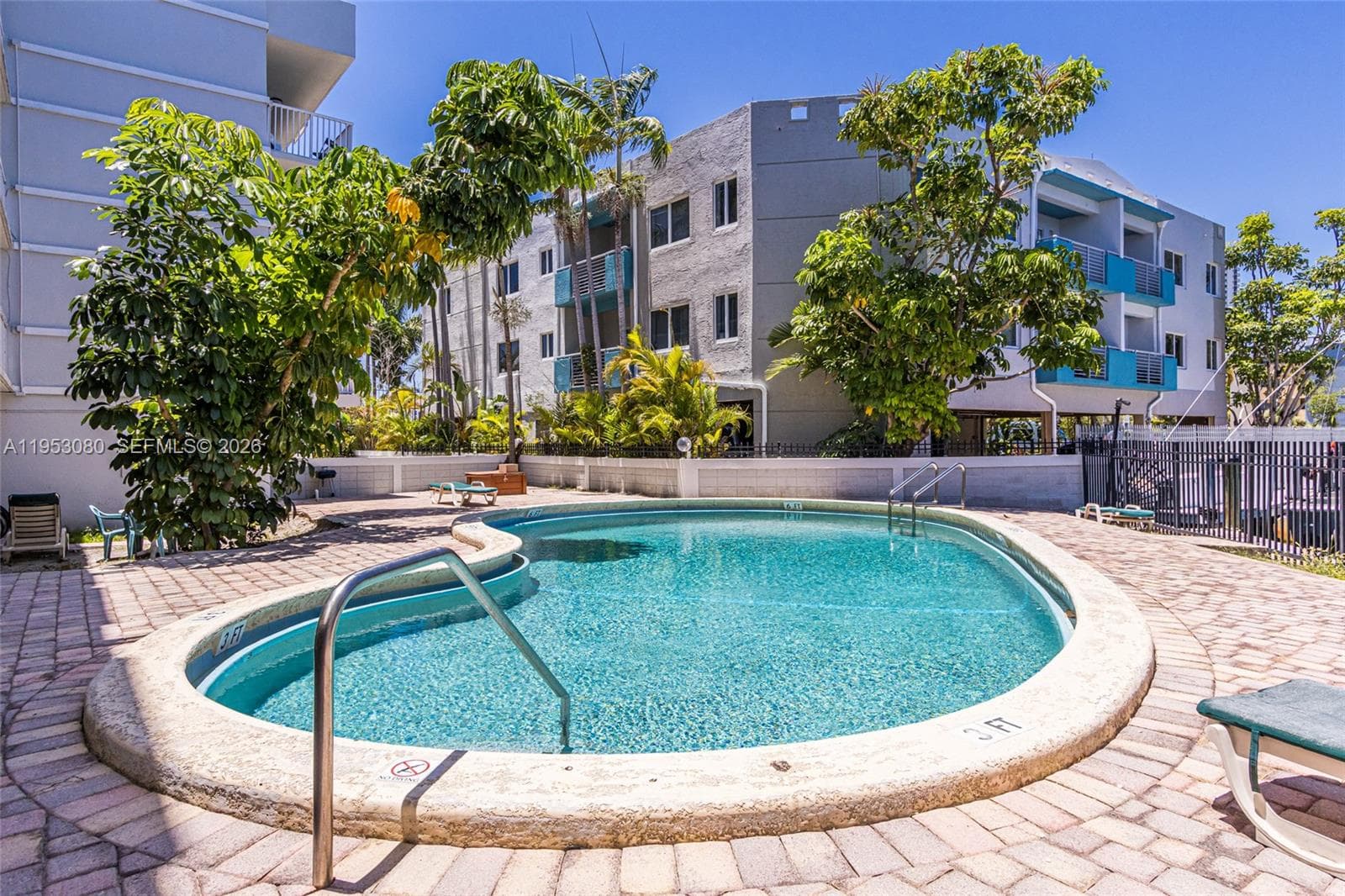 Sunshores · #309 in North Miami Beach - Photo 3