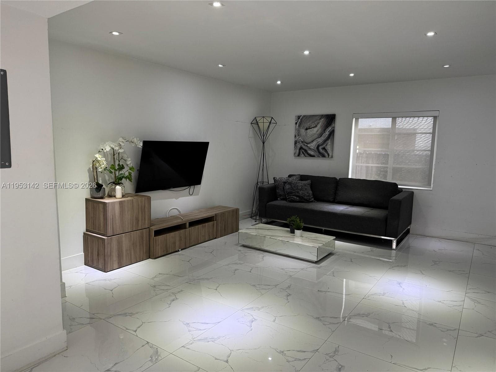 1614 Jefferson Ave · #7 in Miami Beach - Photo 1