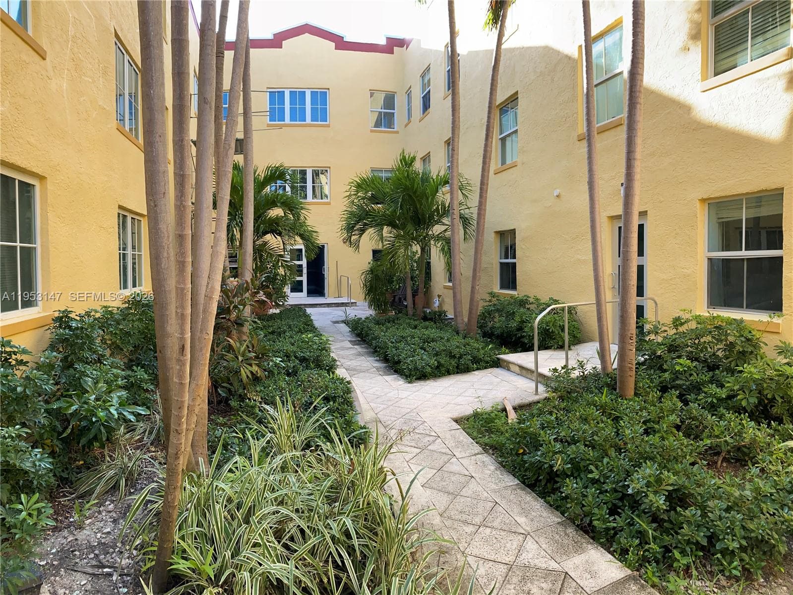 THE HABANA CONDO · #102 in Miami Beach - Photo 3