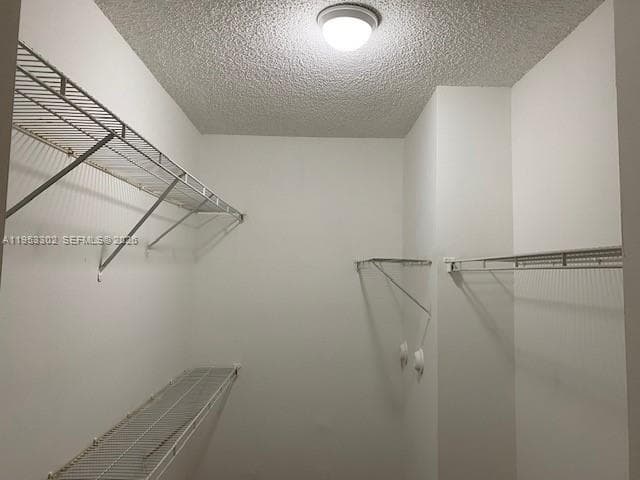 Porto Bellagio · #2119 in Sunny Isles Beach - Photo 8